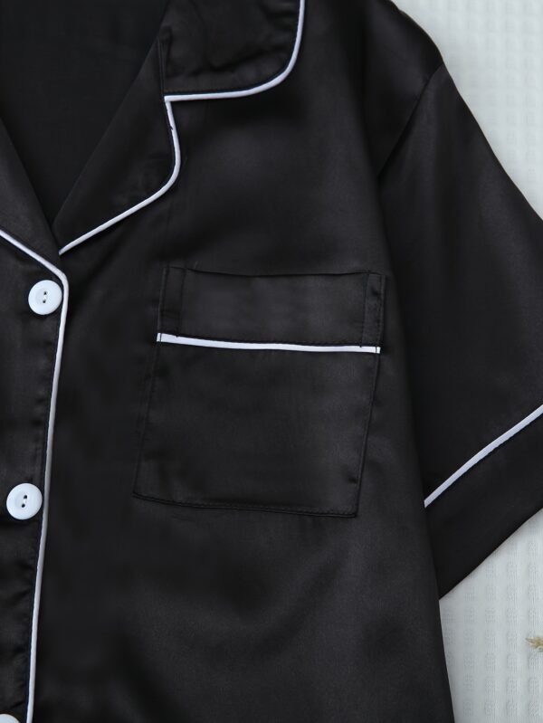 0161cb06-1185-4886-8270-71ce92b08f7f.jpg Women's Satin Button-Up Top with Elastic Waistband black colour
