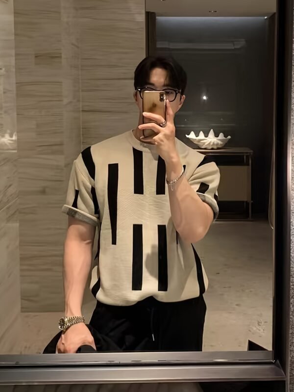 Men's Round Neck Knitted Short Sleeve Sweater
