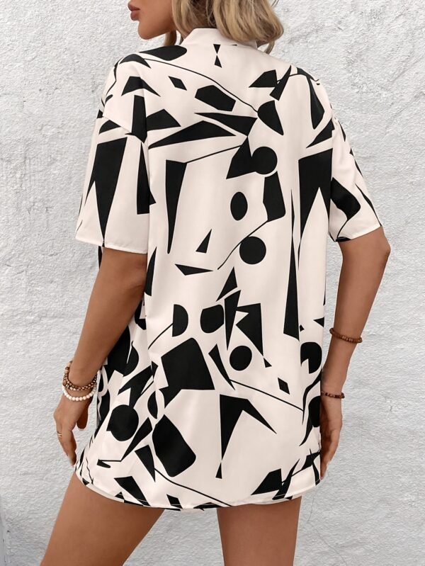 30d96d0c-18c9-4bbb-93da-ffc3f83e4d62.jpg Women's Holiday Printed Open Front Shirt & Shorts 2-Piece Set