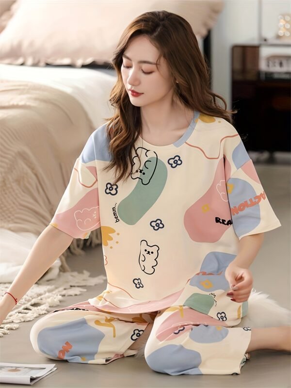 Women's Casual Round Neck Short Sleeve Pajama Set with Capri Pants