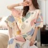 Women's Casual Round Neck Short Sleeve Pajama Set with Capri Pants