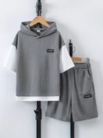531268ecf7834721a1f9fc2840133ed8.jpg Boys' 2-in-1 Letter Print Short Sleeve Outfit Set