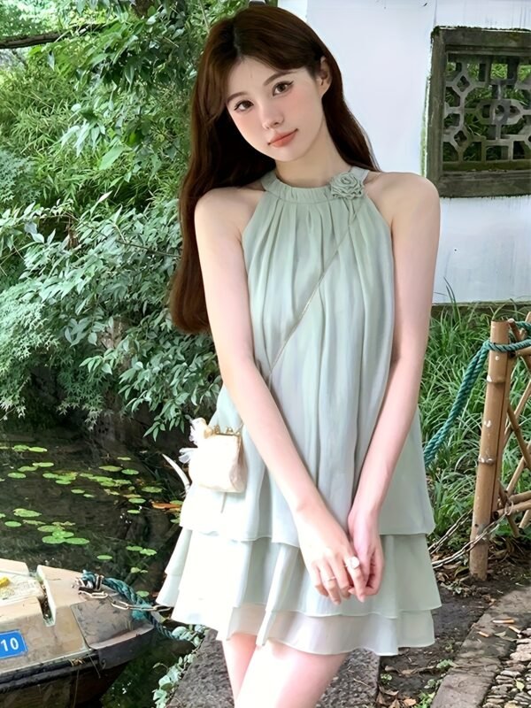 6d6fea63df8228fb99eab5ec60717237.jpg Green Sleeveless Top & High-Waist Skirt Co-Ord Set