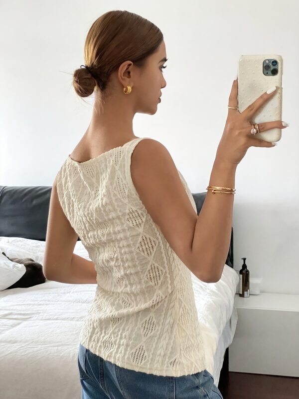 75fffddf-cb5f-4c72-a015-a556e2240f8c.jpg Geometric Textured Sleeveless Vest Top