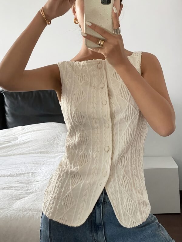 b52e38c6-a470-4cf9-a36b-7331432318da.jpg Geometric Textured Sleeveless Vest Top