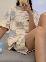 d621bbc80444a05e2f1dd1678245ba57.jpg Cartoon Duck Print Pajama Set